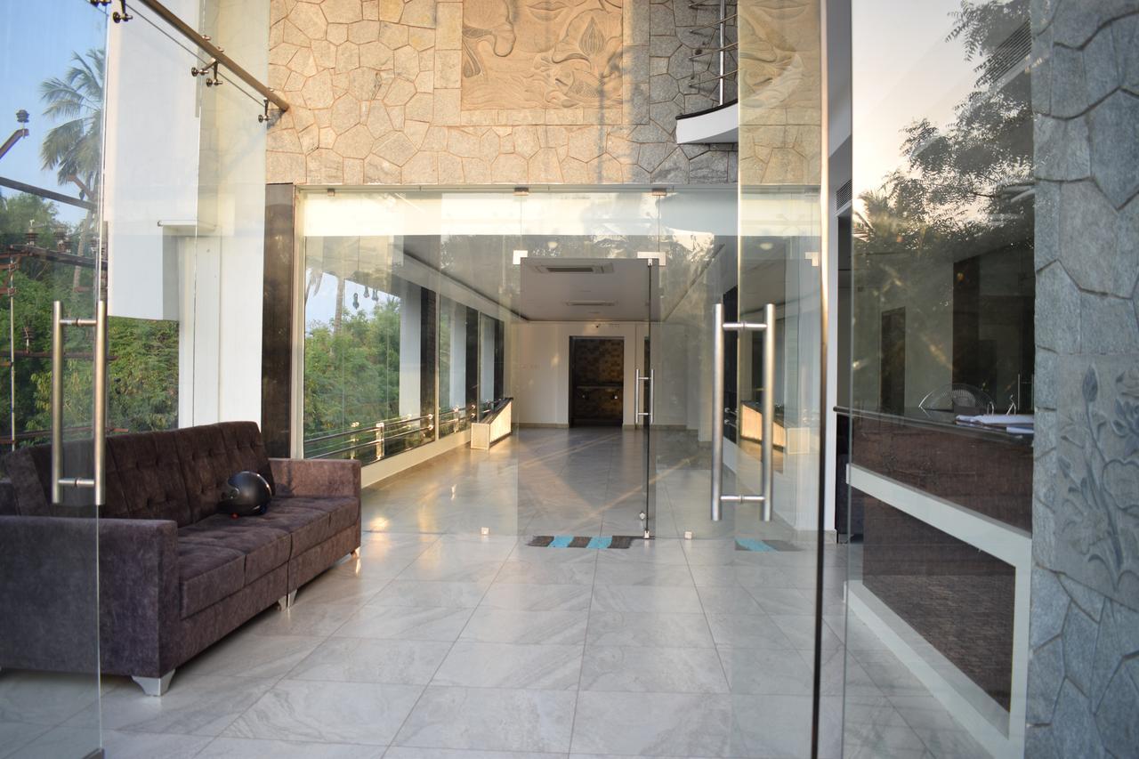 White Pearl Residency Ξενοδοχείο Ποντισερί Εξωτερικό φωτογραφία
